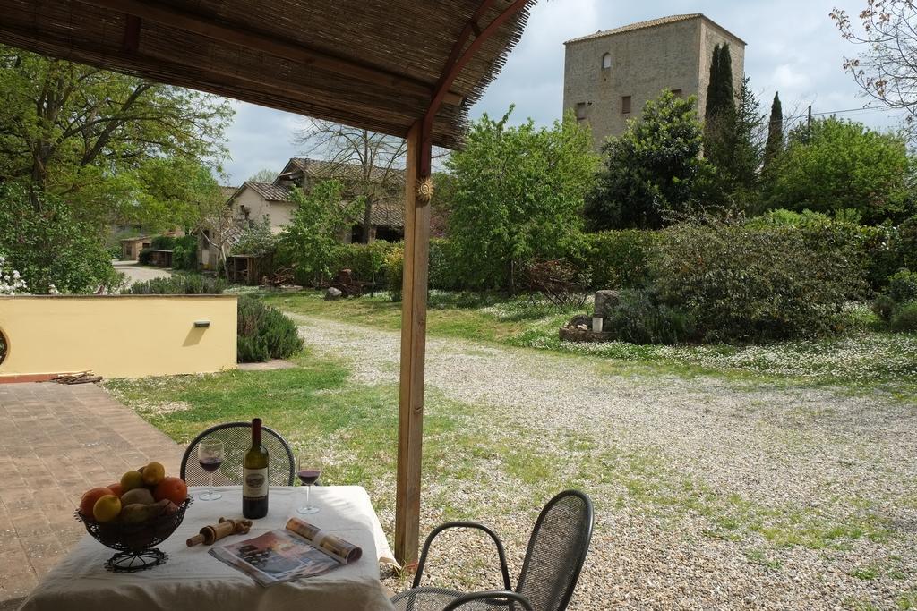Agriturismo La Roverella Monteroni d'Arbia Bagian luar foto